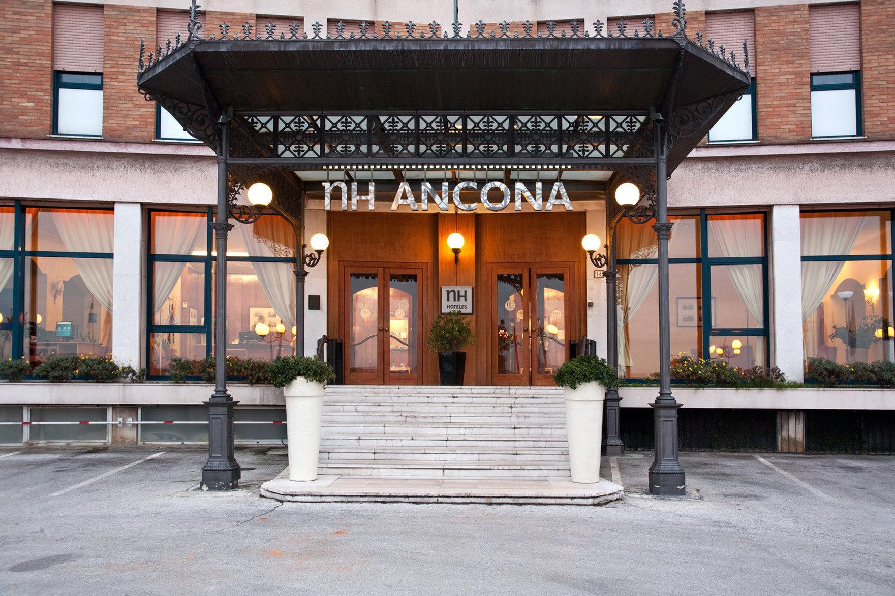 Nh Ancona Hotel Bagian luar foto